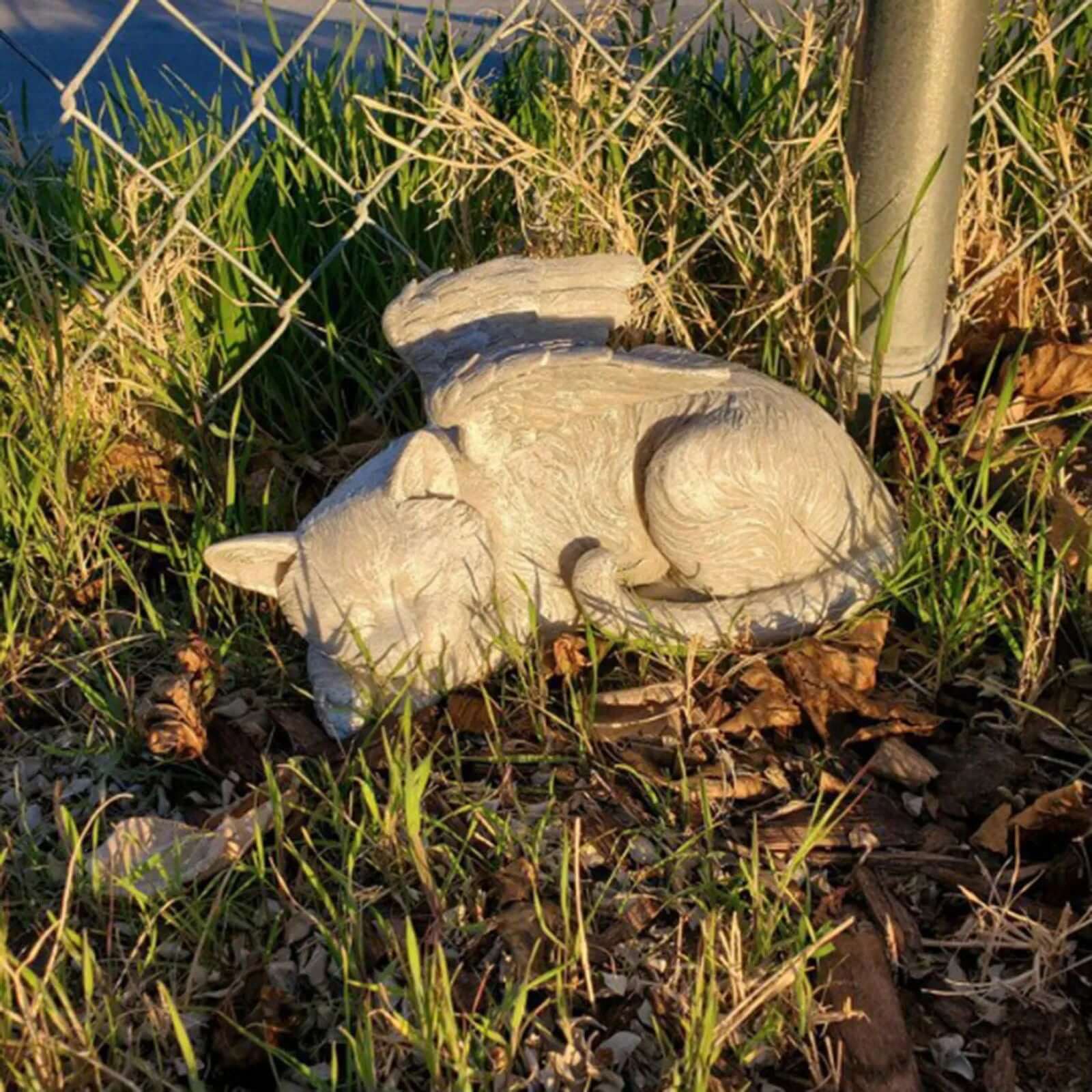 Dog Cat Angel Pet Memorial Grave Marker Statue Resin to Commemorate the Lost Pets for Garden Tombstones Lawn Decoration - Memories-Made.